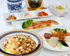 【プレミアムレストラン限定】贅沢な海鮮食材をふんだんに使ったランチコース 極光（オーロラ）
